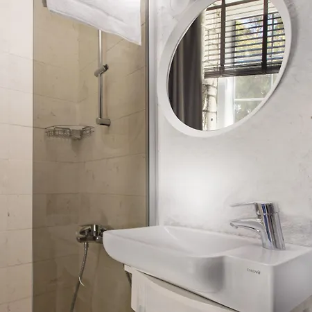 The Six ホテル アラカティ