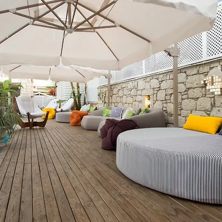 The Six ألاتشاتي