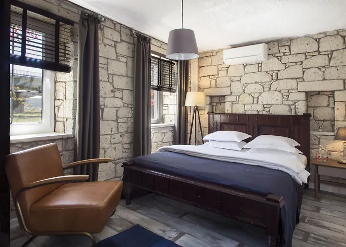 The Six Szálloda Alacati