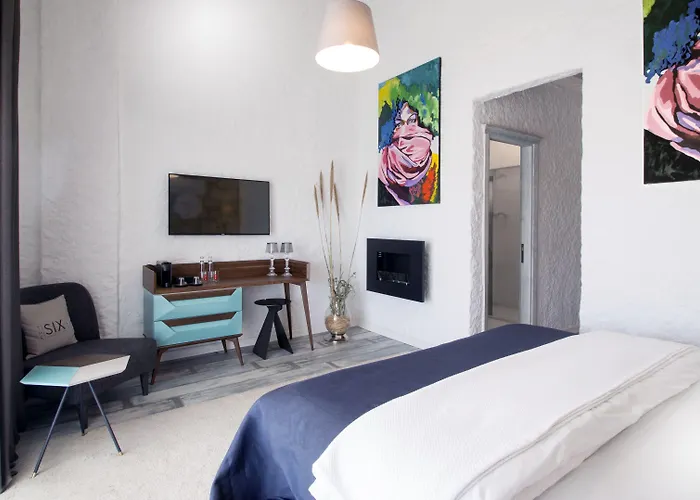 The Six Szálloda Alacati