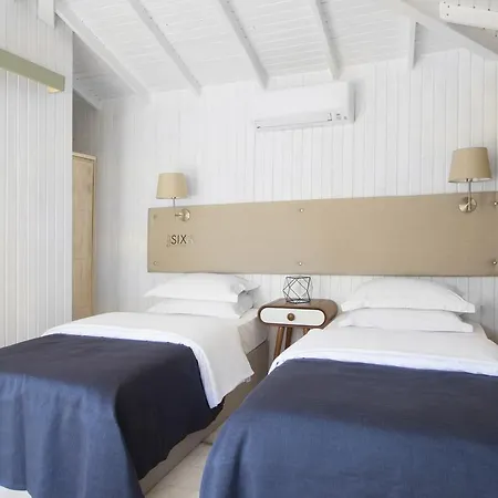 Otel The Six