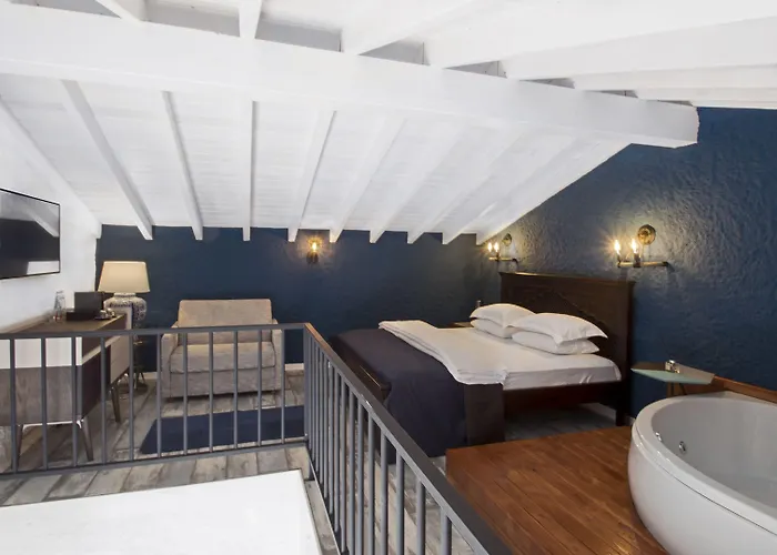 The Six Отель Алачати