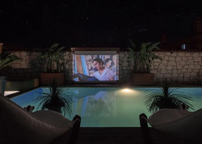 The Six Отель 5*